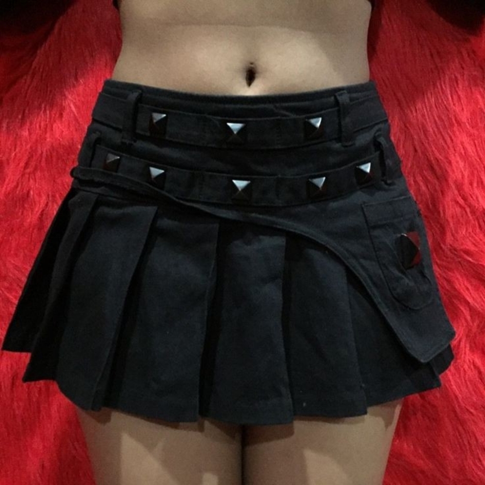 ISO!! - Picture 4 of 6